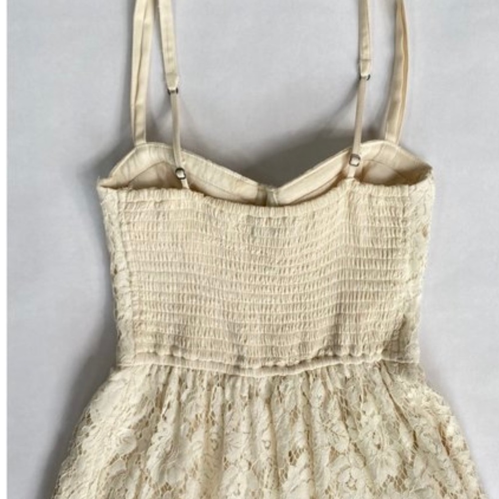 Lace Corset Dress - Picture 4 of 6